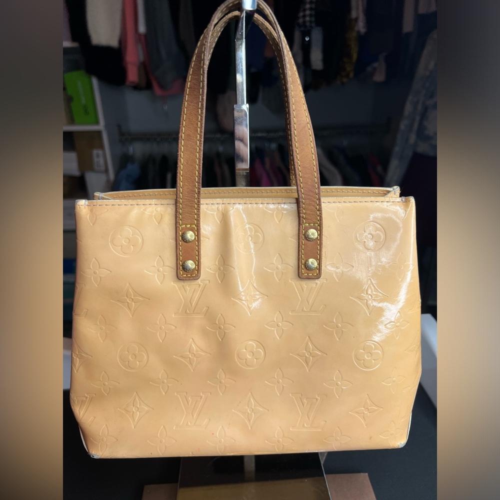 Authentic Louis Vuitton Vernis handbag - Picture 8 of 16